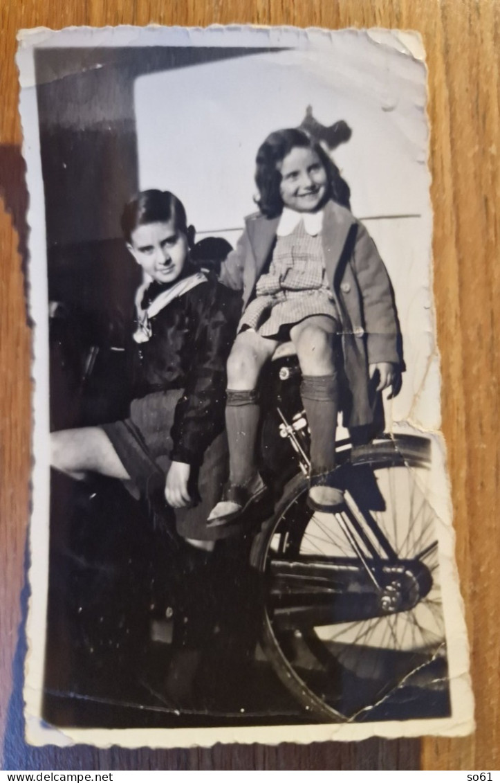 19312.   Fotografia D'epoca Bambini Su Bicicletta Mare Aa '40 Italia - 11x6 - Personas Anónimos