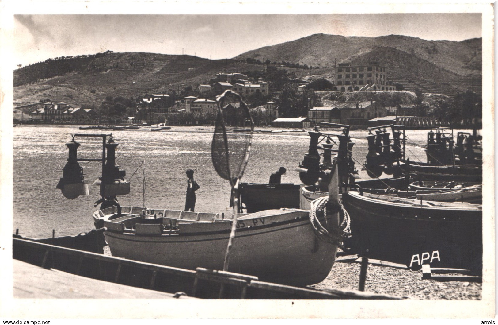 FR66 BANYULS SUR MER - APA 10 - Canots Pour La Pêche Au Lamparo - Animée  - Belle - Banyuls Sur Mer