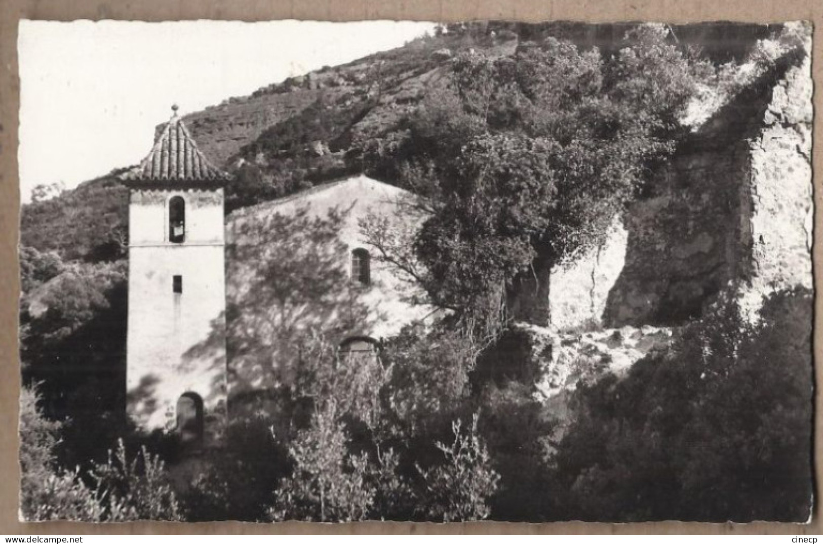 CPSM 83 - LE MUY - Chapelle De La Roquette Et L'ancien Couvent Des Religieux - Le Muy