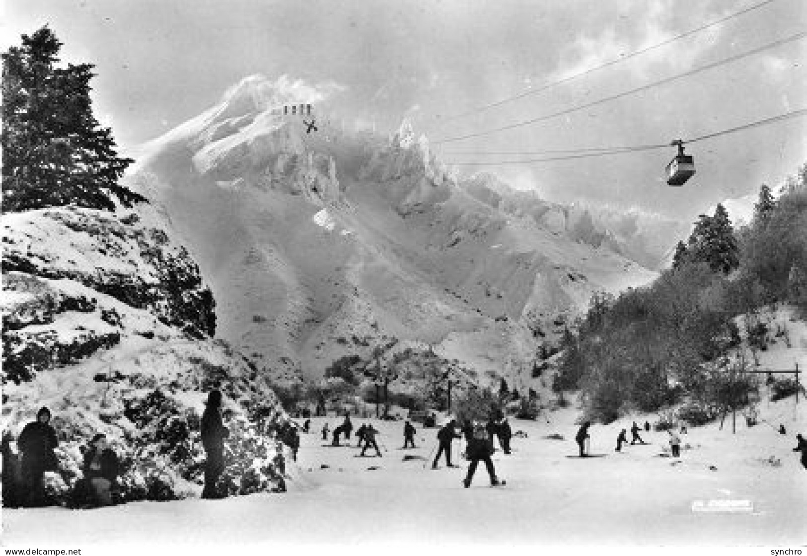 Champs De Neige Au Pied Du Sancy - Le Mont Dore