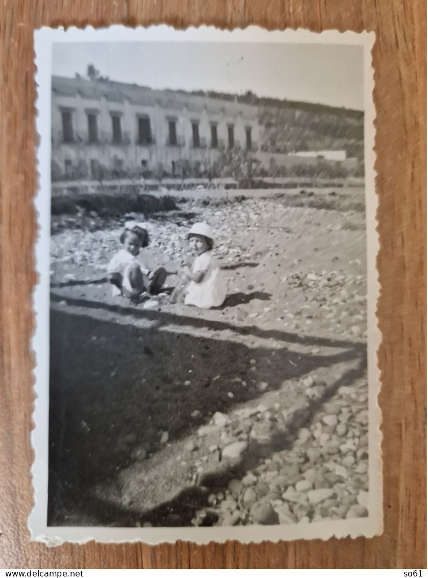 19313.   Fotografia D'epoca Bambini Aa '40 Fondachello Mascali Catania - 8,5x6 - Lugares