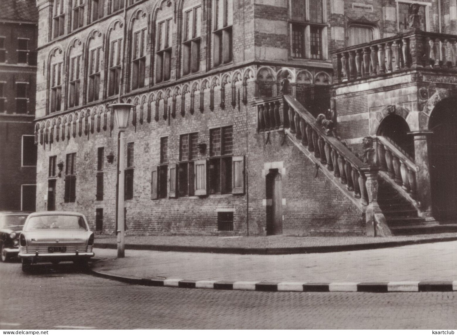 Deventer : FORD ZODIAC MK III  - Museum De Waag, Anno 1528 - (Holland) - Voitures De Tourisme