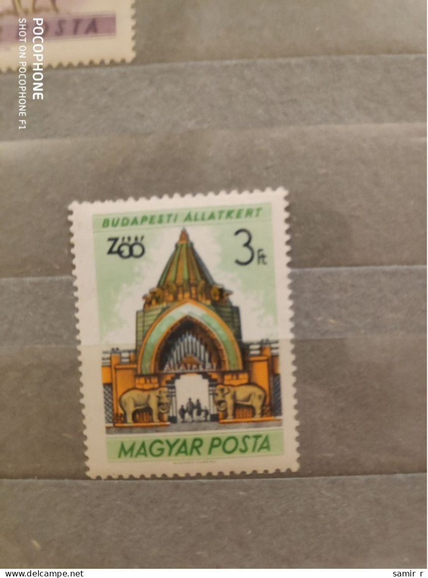 Hungary	Architecture (F91) - Unused Stamps