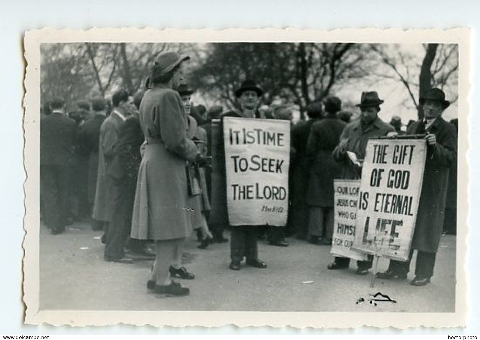 Snapshot Manifestation Angleterre Royaume Uni Uk ? Lord Religion Dieu God 40s à Situer Identifier - Personas Anónimos