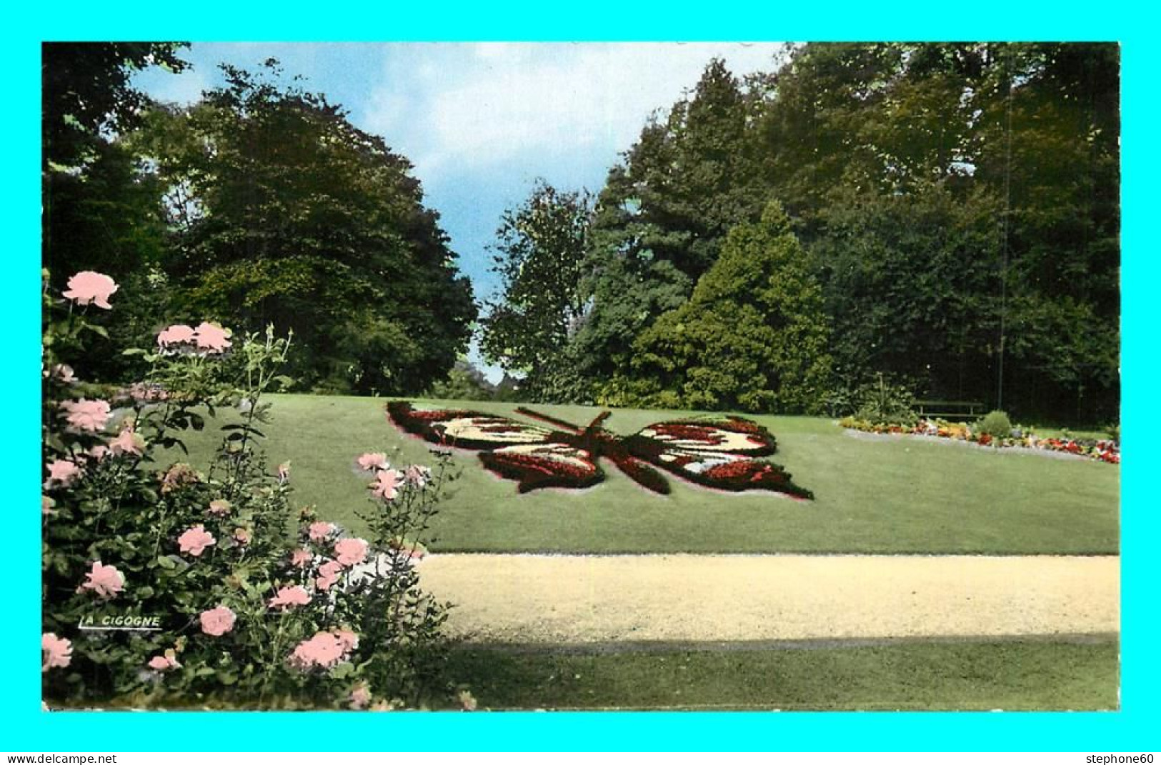 A807 / 369 59 - CAMBRAI Jardin Public Et Le Papillon - Cambrai