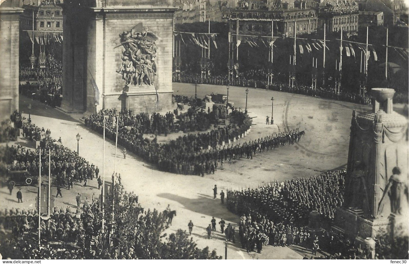 2 Cartes Photos Céremonie Arc De Triomphe 1919 - Arc De Triomphe