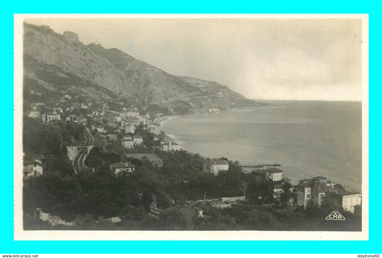 A812 / 423 06 - MENTON Vue Vers Garavan Et Italie - Menton