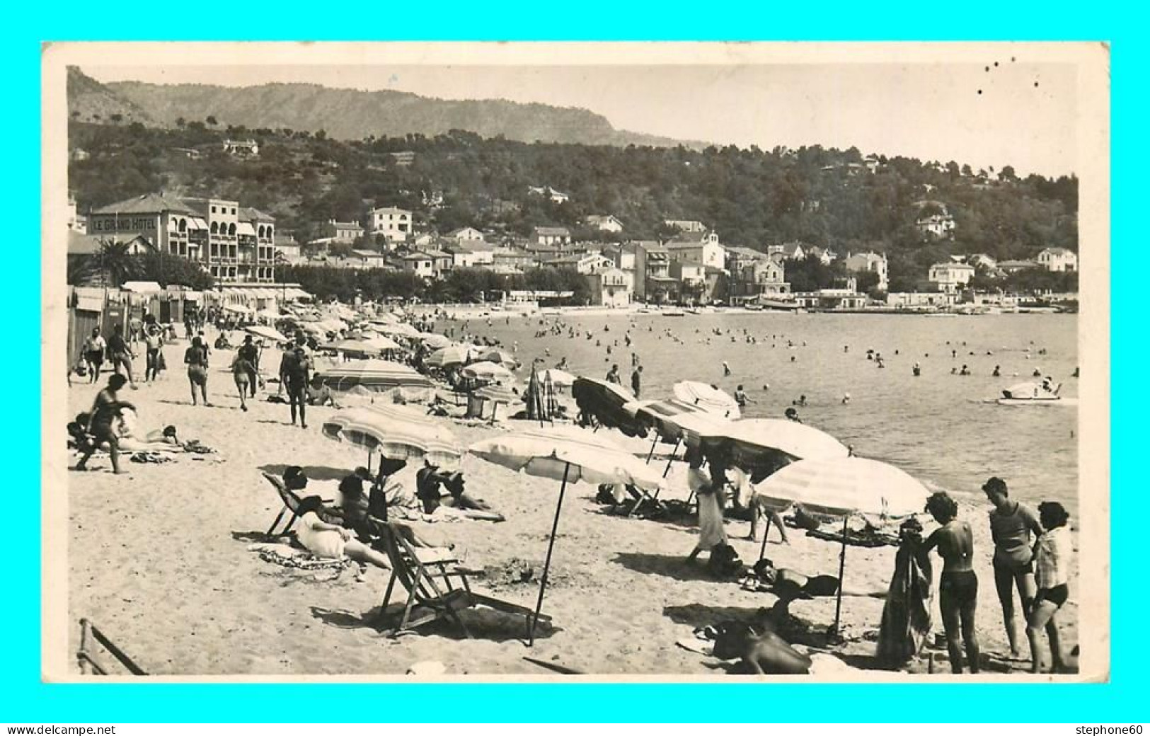 A818 / 225 83 - LE LAVANDOU La Plage - Le Lavandou