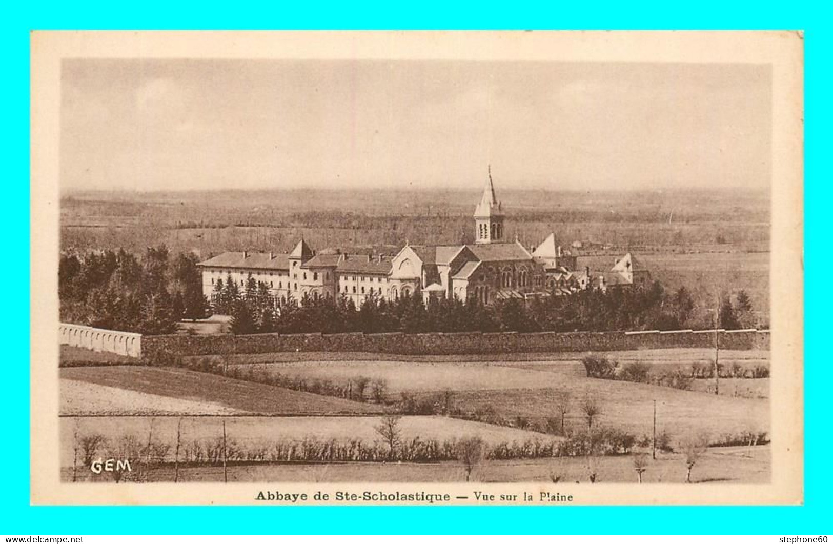A815 / 455 81 - DOURGNE Abbaye De Ste Scholastique Vue Sur La Plaine - Dourgne