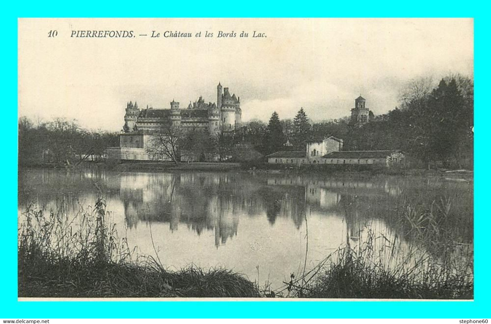 A820 / 511 60 - PIERREFONDS Chateau Et Bords Du Lac - Pierrefonds