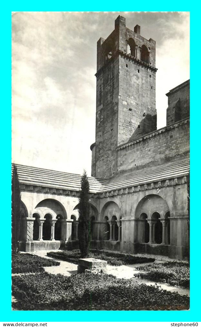 A821 / 641 84 - VAISON LA ROMAINE Cloitre Et Clocher De La Cathédrale - Vaison La Romaine