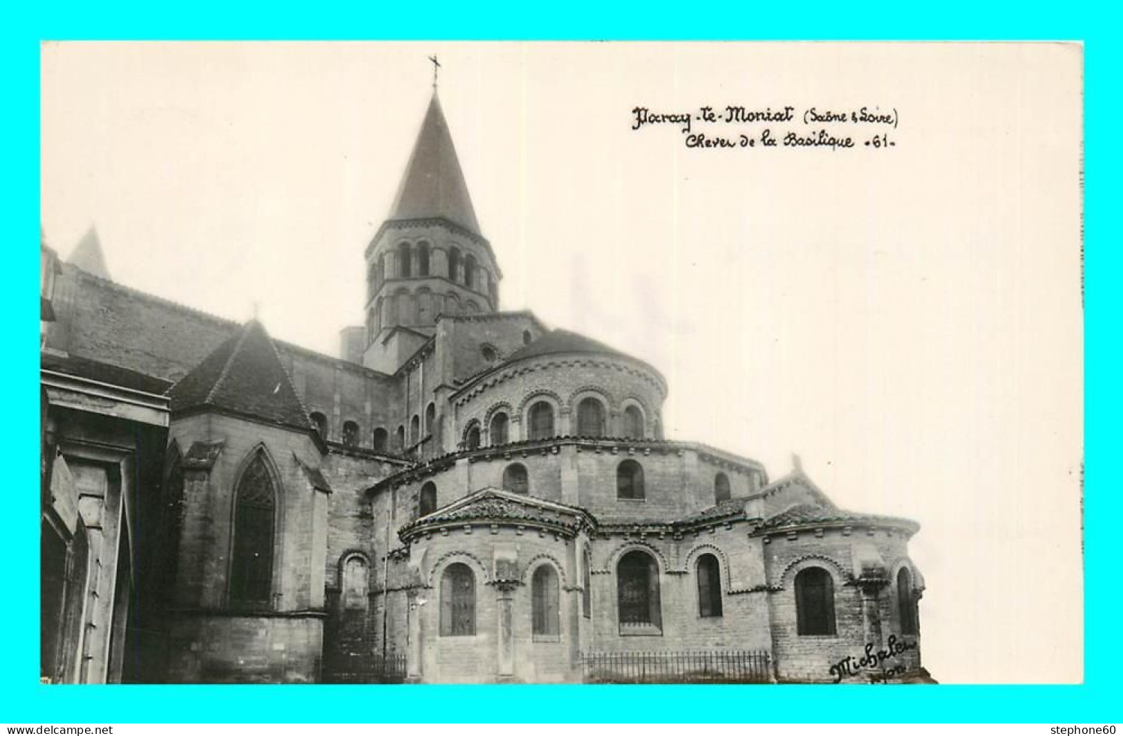 A823 / 017 71 - PARAY LE MONIAL Basilique - Paray Le Monial