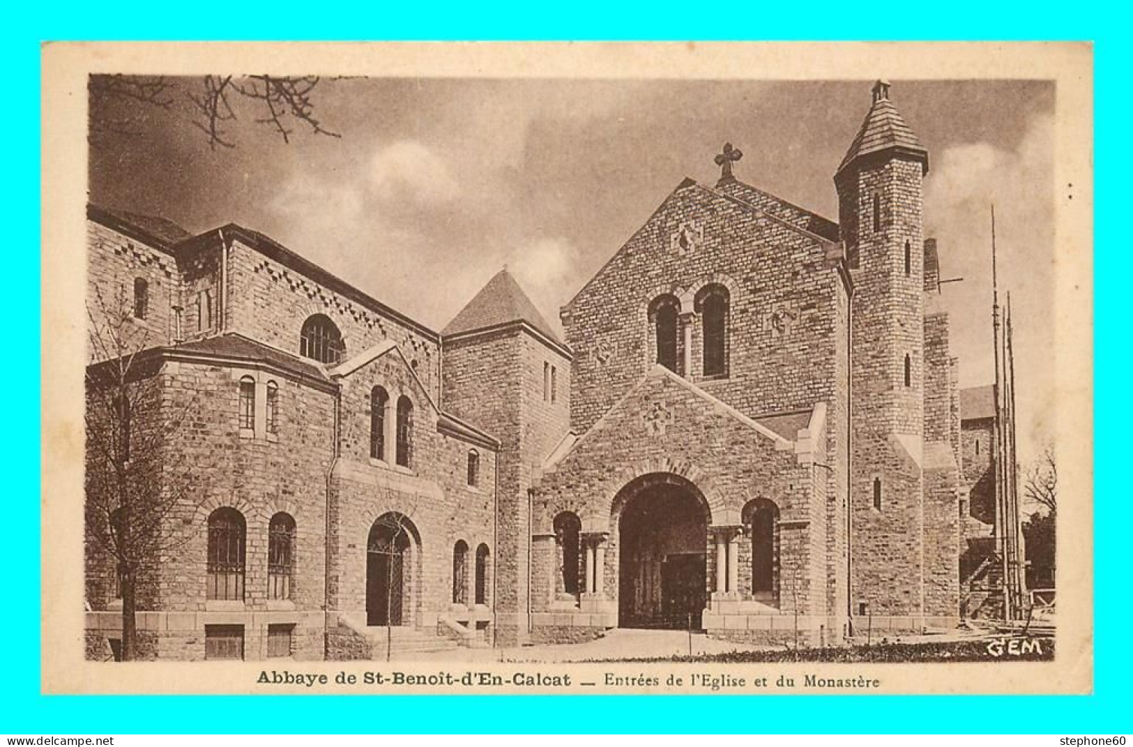 A827 / 407 81 - DOURGNE Abbaye D'En Calcat Entrée De L'Eglise Et Du Monastere - Dourgne