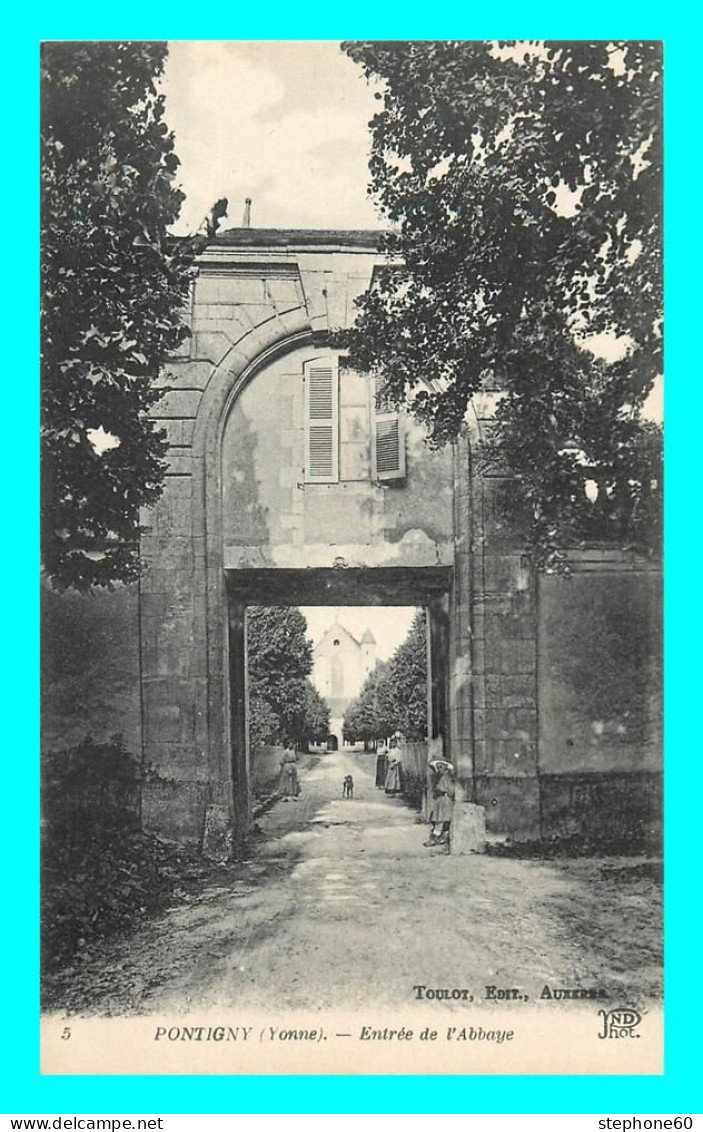 A828 / 597 89 - PONTIGNY Entrée De L'Abbaye - Pontigny