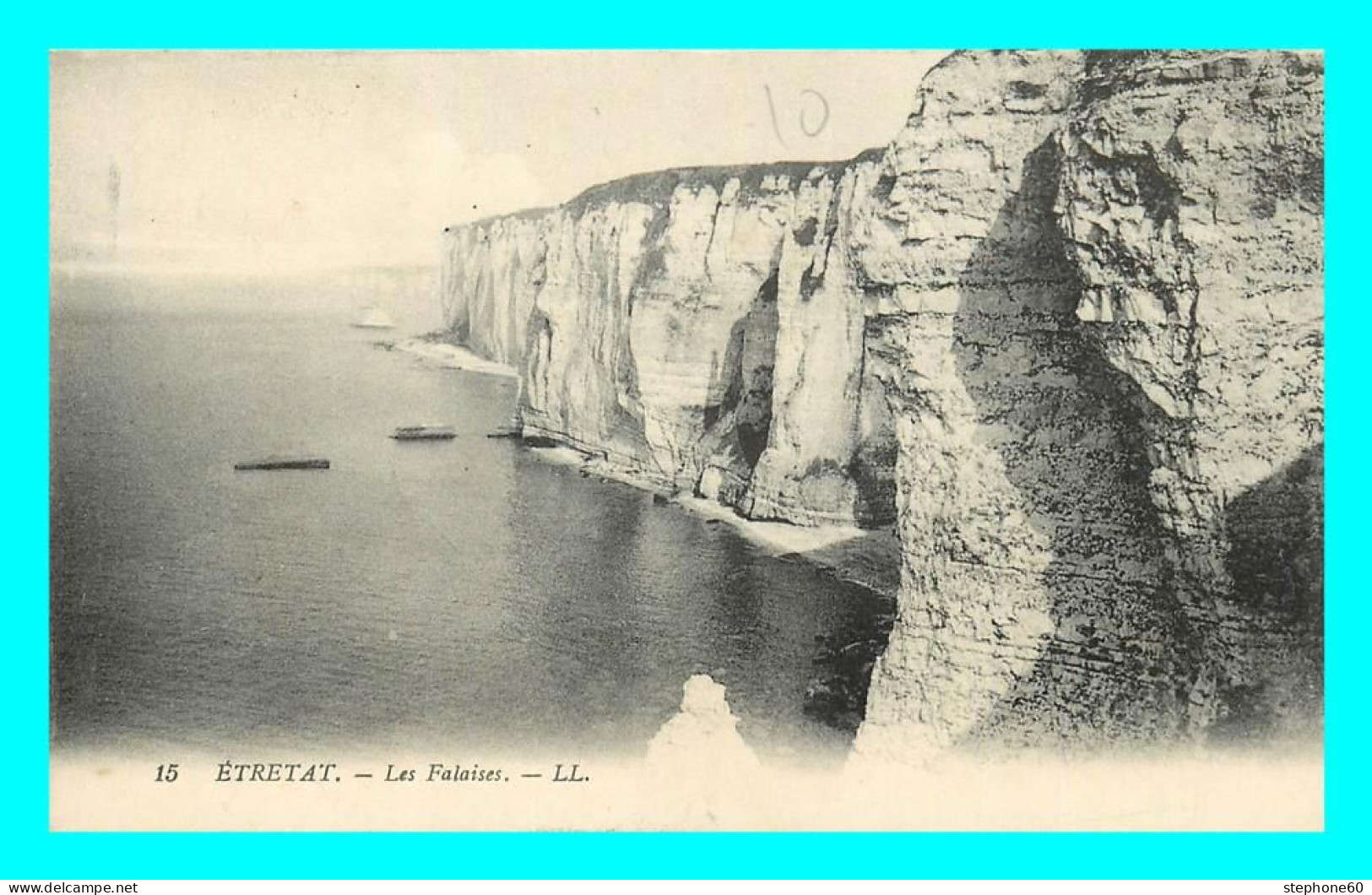 A829 / 151 76 - ETRETAT Les Falaises - Etretat