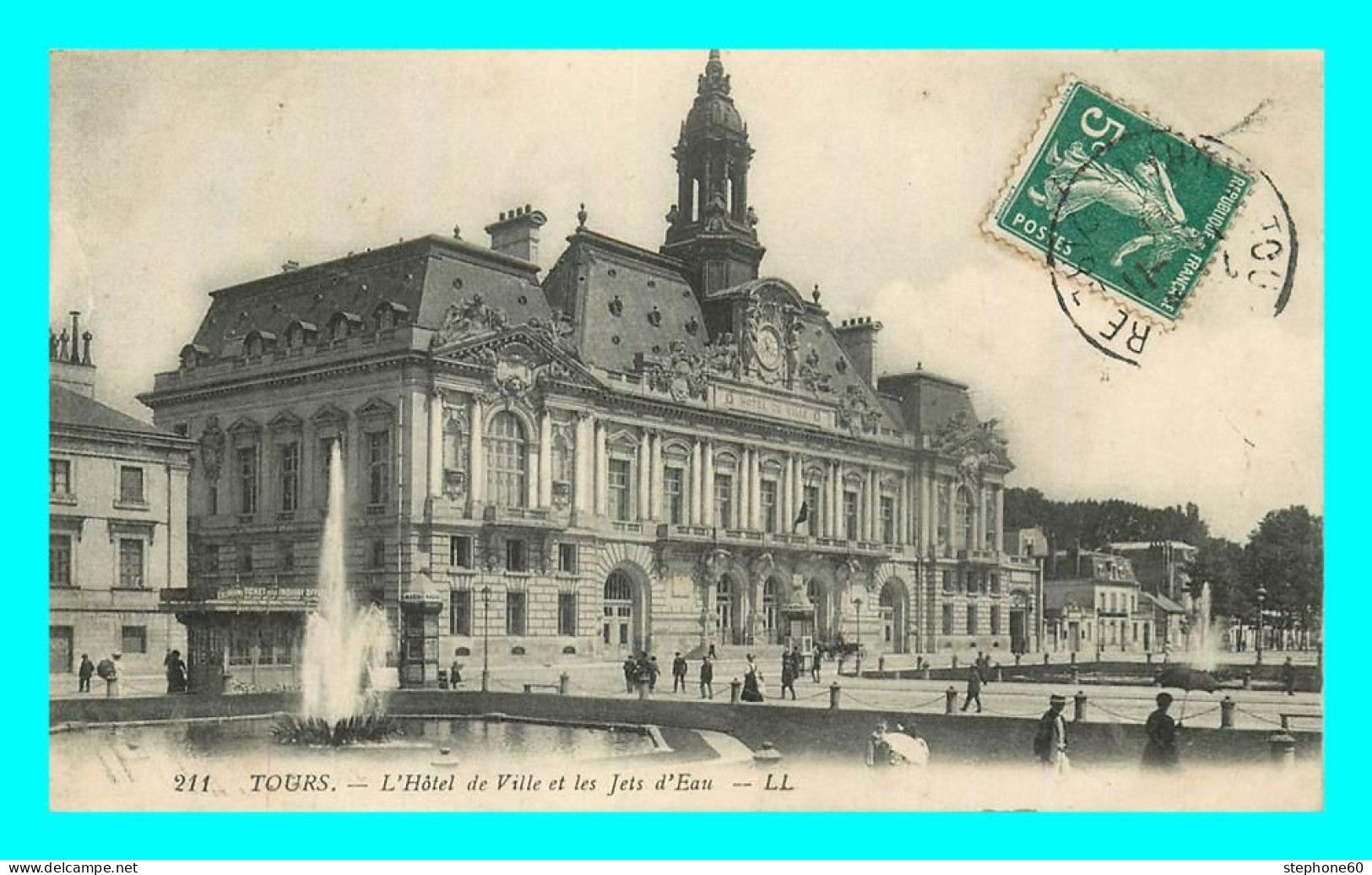 A832 / 307 37 - TOURS Hotel De Ville Et Les Jets D'Eau - Tours