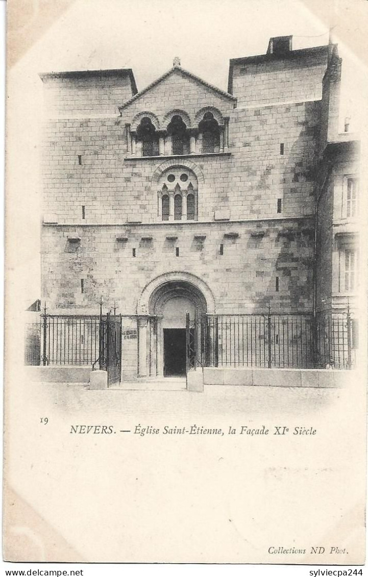 CPA 58 - NEVERS - EGLISE SAINT-ETIENNE - LA FACADE XIE SIECLE - Nevers