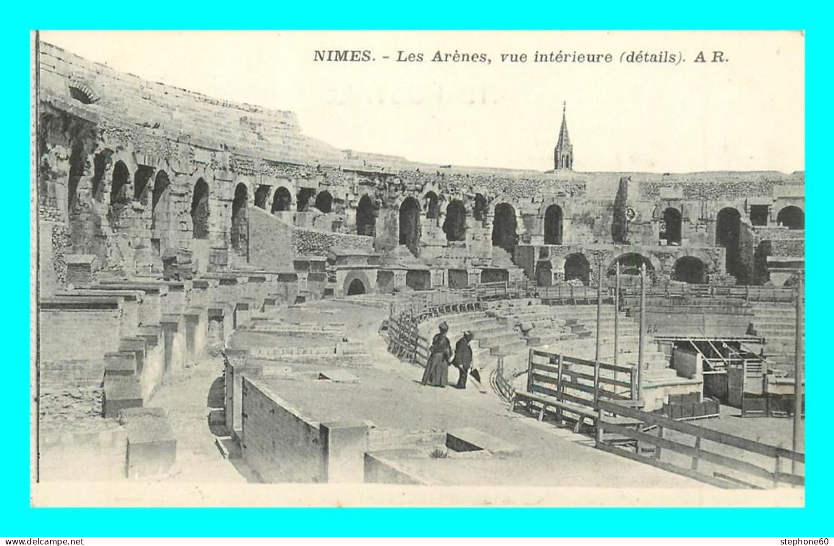 A833 / 461 30 - NIMES Les Arenes Vue Intérieure - Nîmes