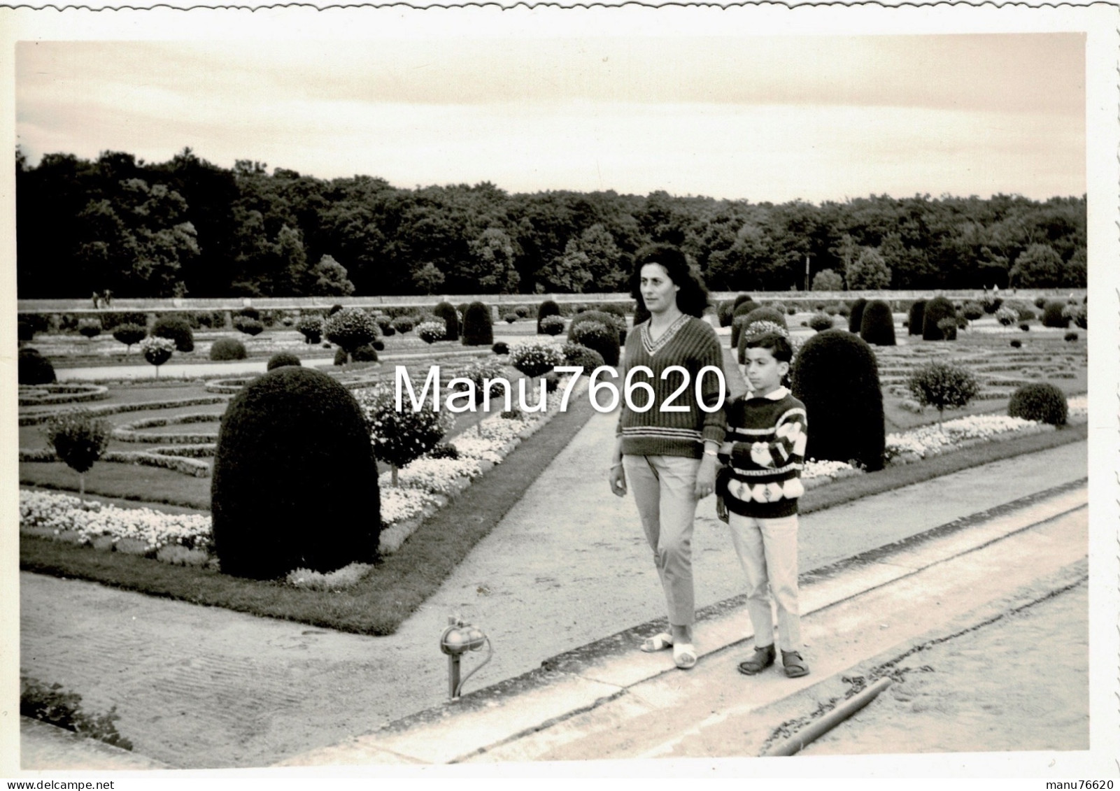 Ref 1 - Photo  Négatif  : Jardins Du Chateau De Chenonceaux , Indre Et Loire - France . - Europa