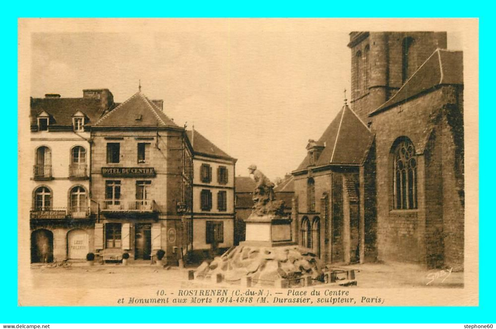A837 / 277 22 - ROSTRENEN Place Du Centre Et Monument Aux Morts - Other & Unclassified