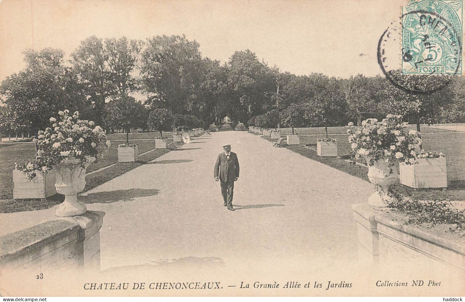 CHENONCEAUX : LA GRANDE ALLEE ET LES JARDINS - Chenonceaux