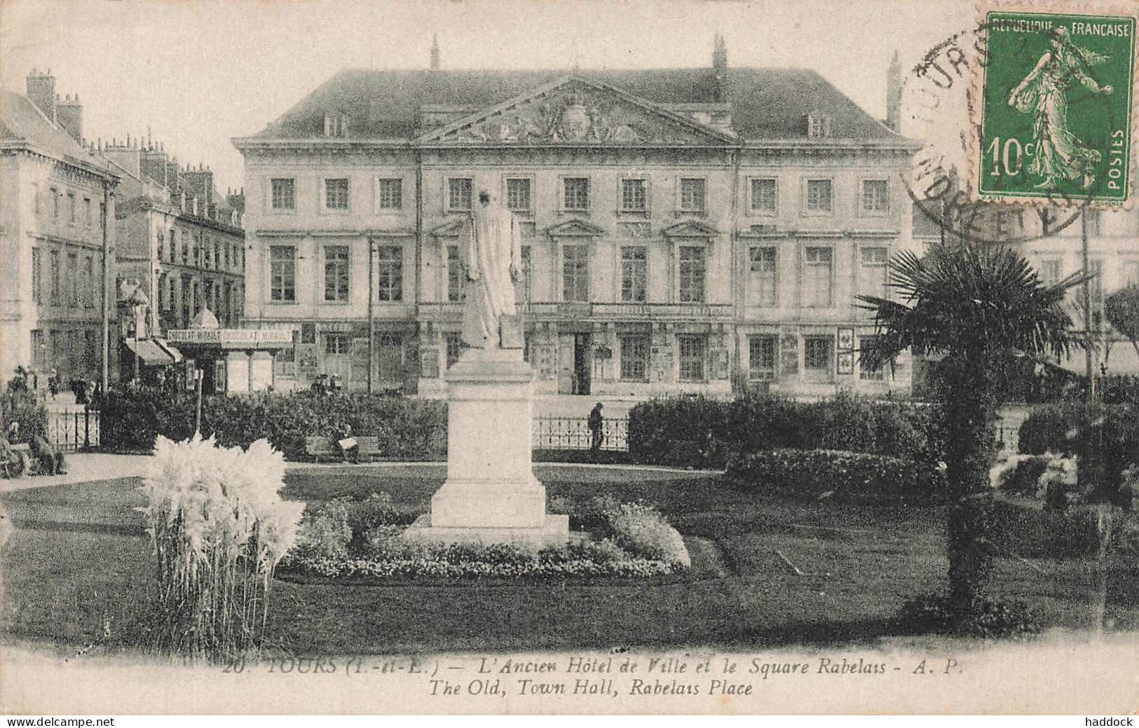 TOUR : L'ANCIEN HOTEL DE VILLE ET SQUARE RABELAIS - Tours