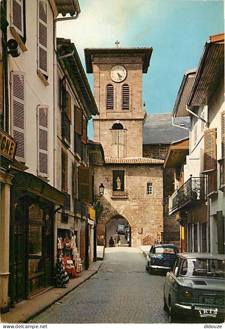 Automobiles - Saint Jean De Pied De Port - La Porte D'Espagne Et L'église - CPM - Voir Scans Recto-Verso - Toerisme