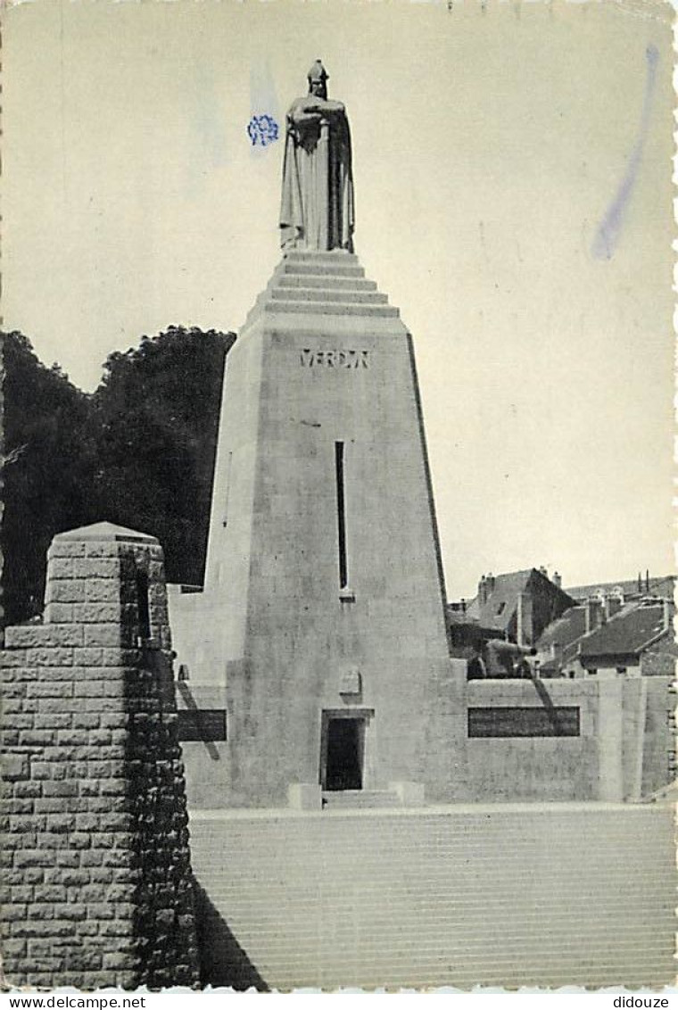 55 - Verdun - Le Chevalier De La Victoire - Carte Dentelée - CPSM Grand Format - Voir Scans Recto-Verso - Verdun