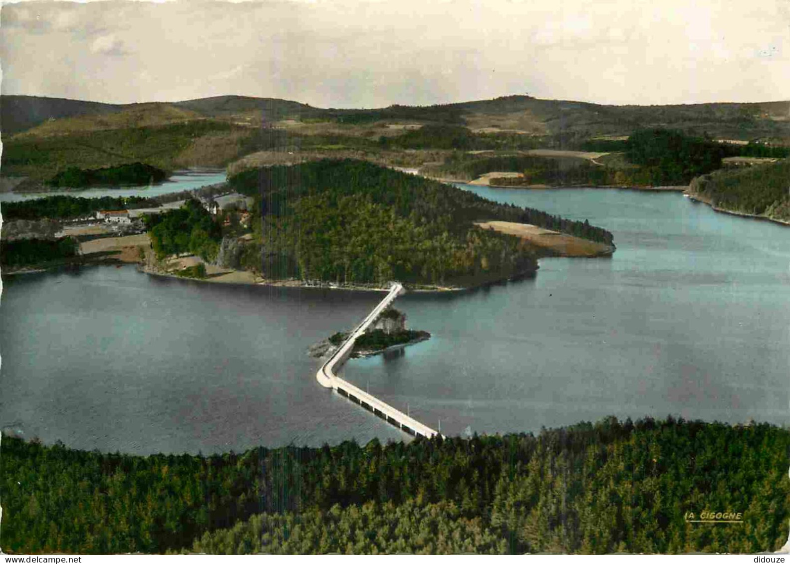 87 - Vassivière En Limousin - Le Lac De Vassivière - Vue Aérienne - Carte Dentelée - CPSM Grand Format - Voir Scans Rect - Sonstige & Ohne Zuordnung