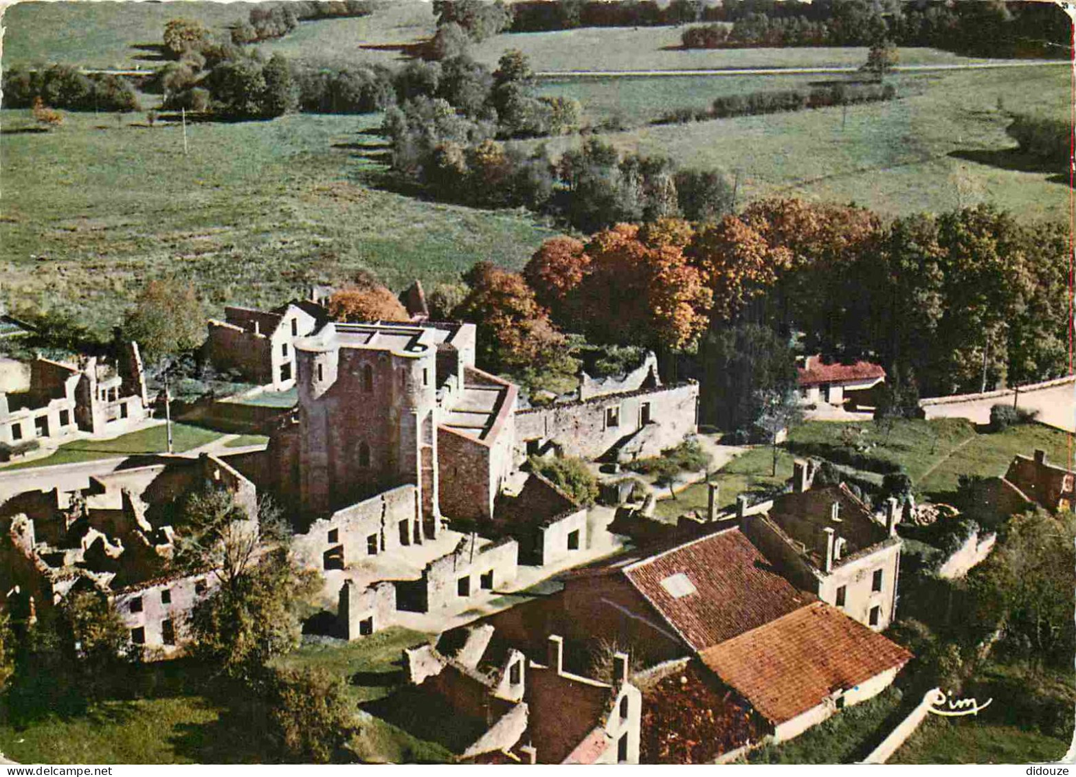 87 - Oradour Sur Glane - Cité Martyre - Vue Générale Aérienne - CPM - Voir Scans Recto-Verso - Oradour Sur Glane