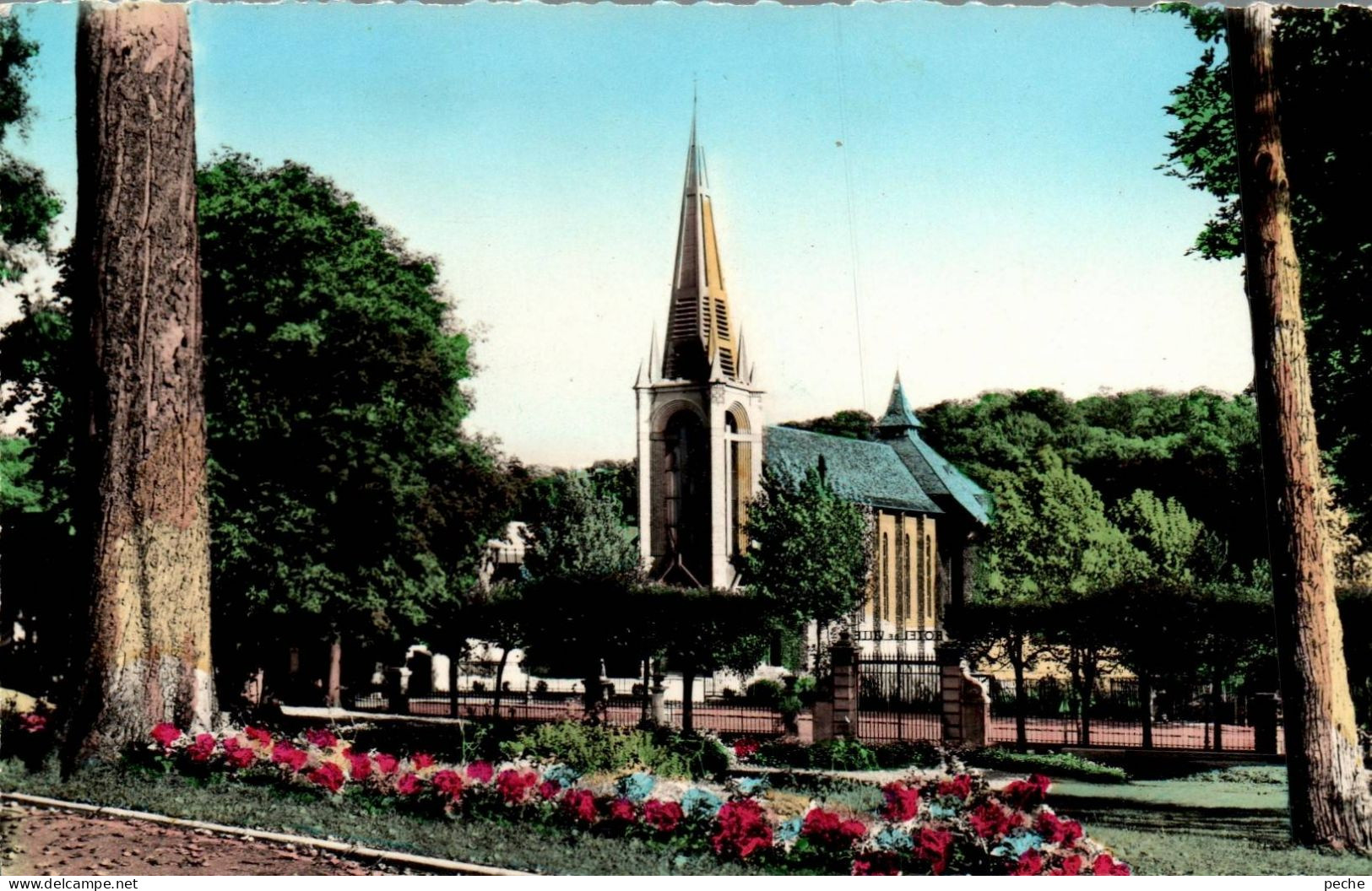 N°898 W -cpsm Chaville -l'église Notre Dame- - Chaville