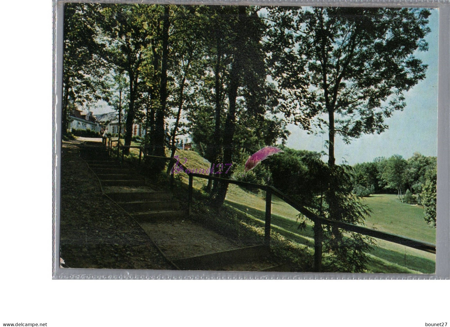 CREPY EN VALOIS 60 - Vue Sur Le Parc Verdure Arbre 1987 - Crepy En Valois