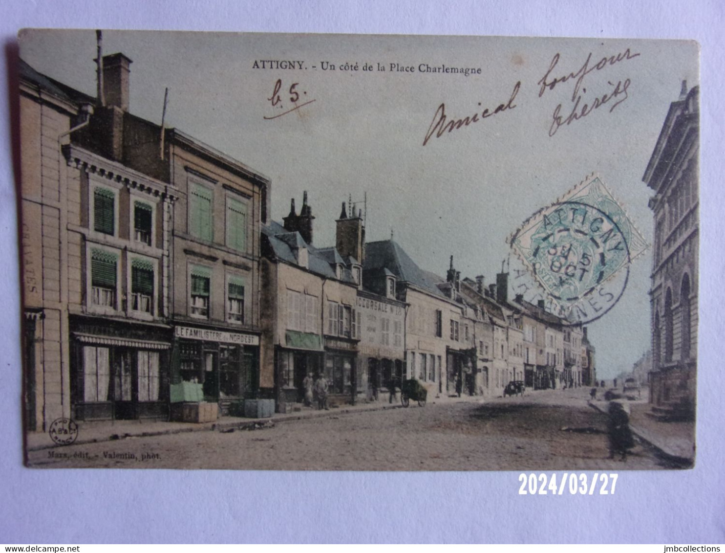 ATTIGNY (Ardennes) UN COTE DE LA PLACE CHARLEMAGNE MAGASINS COLORISEE - Attigny