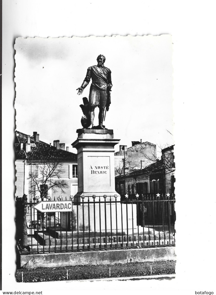 CPA PHOTO  DPT 47 NERAC LA  STATUE D HENRI IV - Nerac