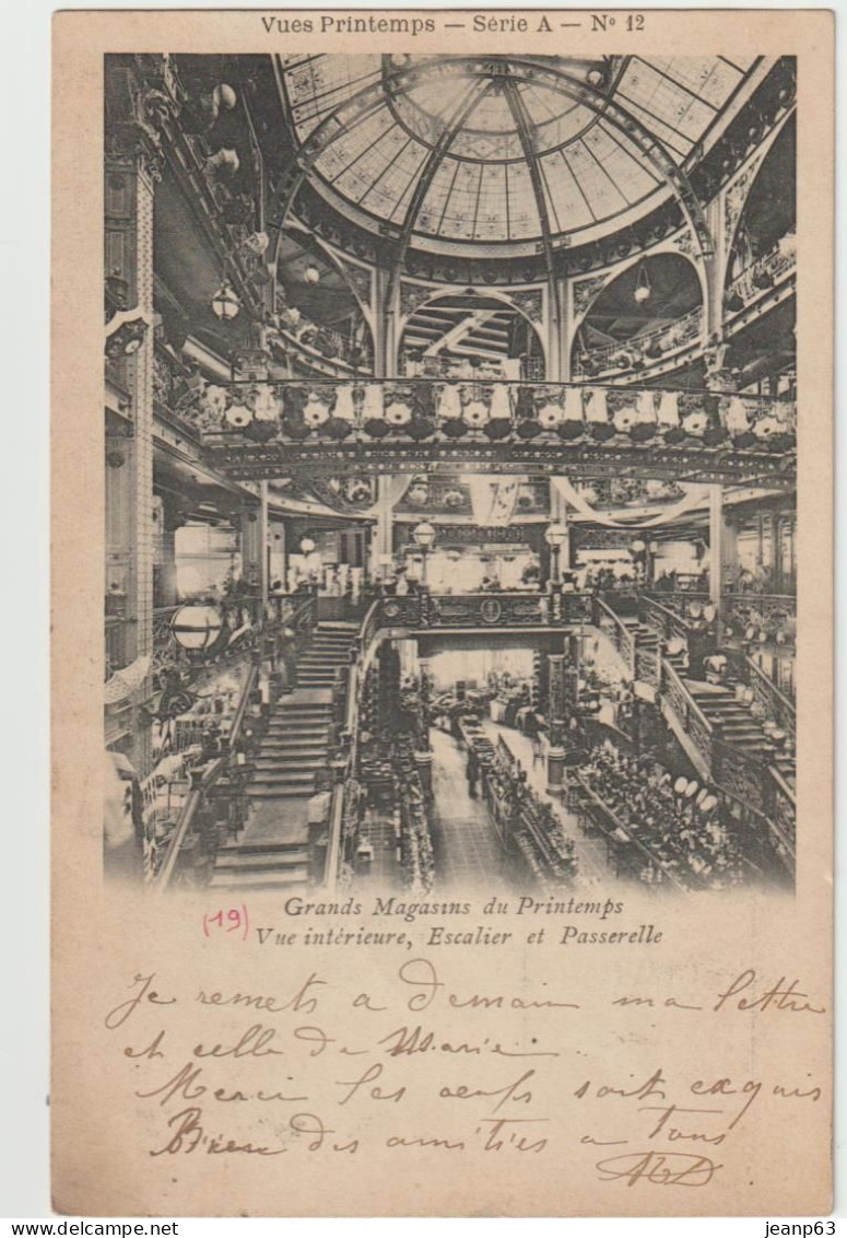 PARIS - Grands Magasins Du Printemps  Vue Intérieure, Escalier Et Passerelle - Distretto: 08