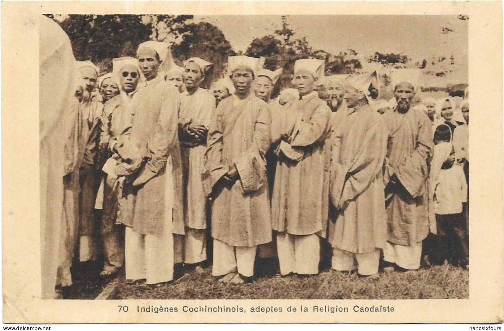 VIET NAM.  SAIGON.  INDIGENES COCHINCHINOIS. ADEPTES DE LA RELIGION CAODAISTE - Vietnam