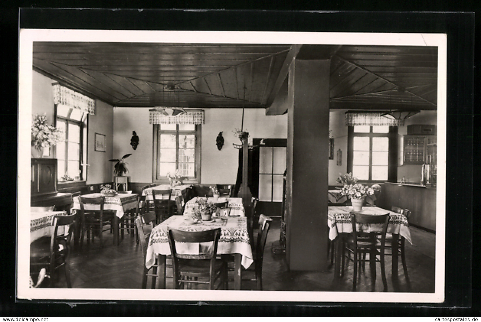 AK Karlsruhe-Durlach In Baden, Gasthaus U. Cafe Zum Burghof, Innenansicht  - Karlsruhe