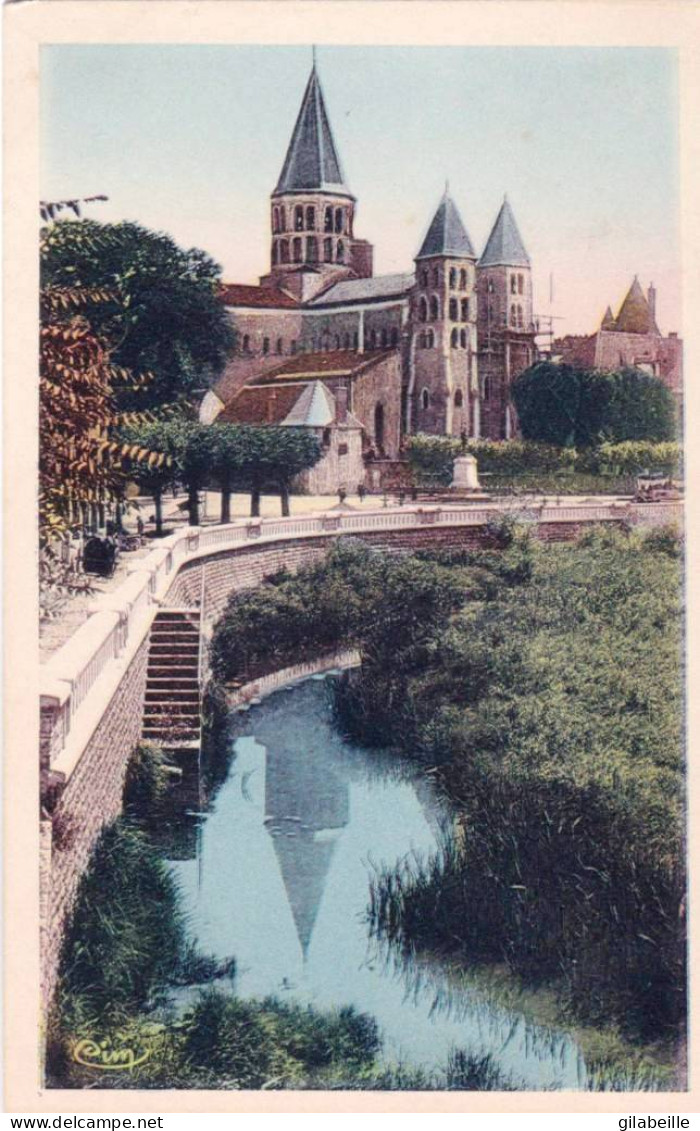 71 - Saone Et Loire -  PARAY - Le MONIAL - La Basilique Du Sacré Coeur - Paray Le Monial