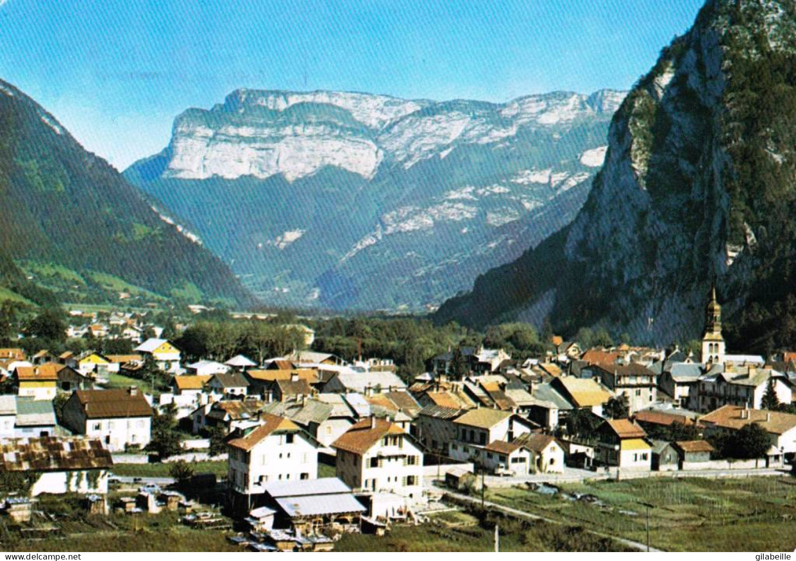 74 - Haute Savoie -  THONES - Vue Generale Et Le Parmelan - Thônes