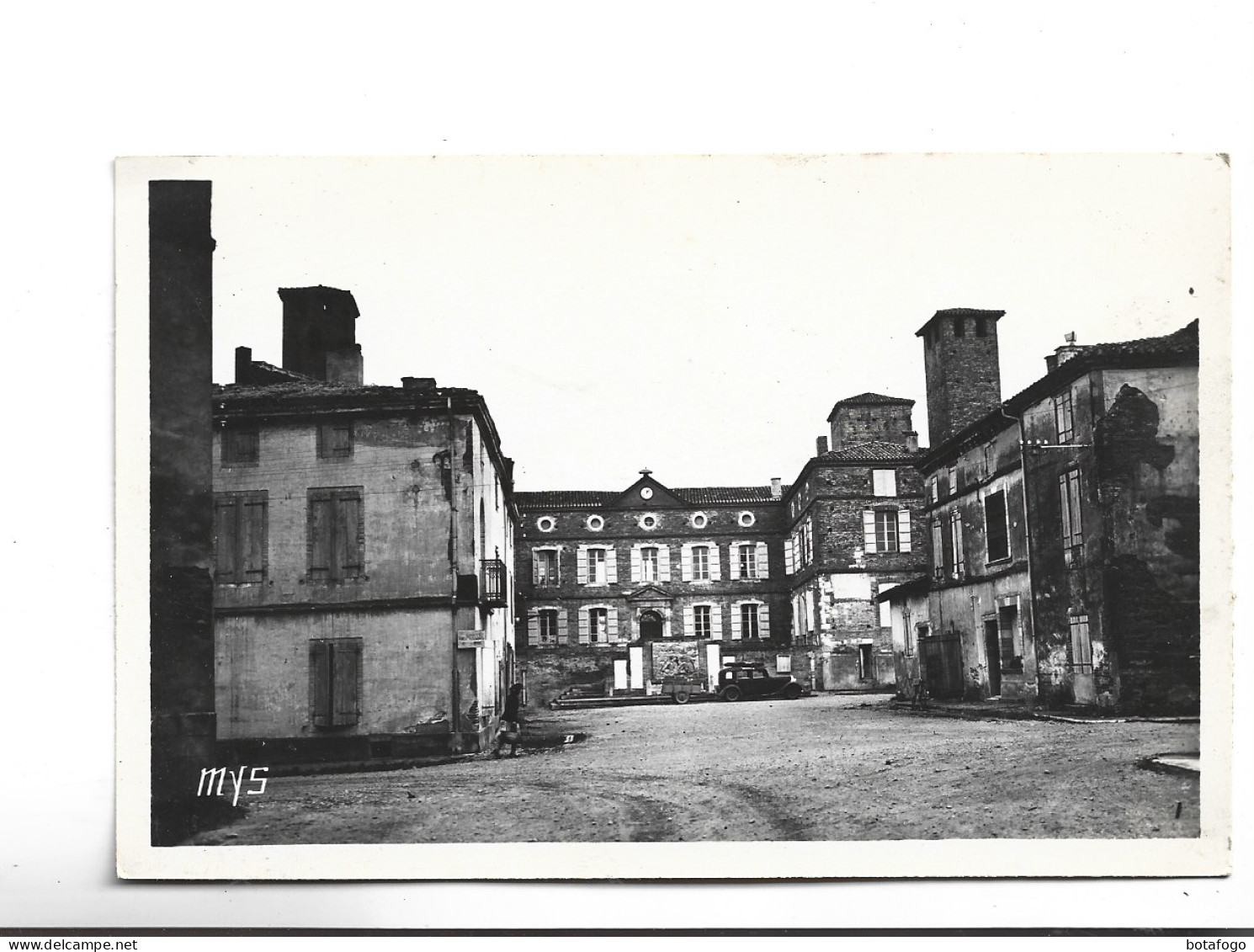 CPA PHOTO DPT 82 ST NICOLAS DE LA GRAVE ,LE MONUMENT AUX MORTS ET LA MAIRIE - Saint Nicolas De La Grave