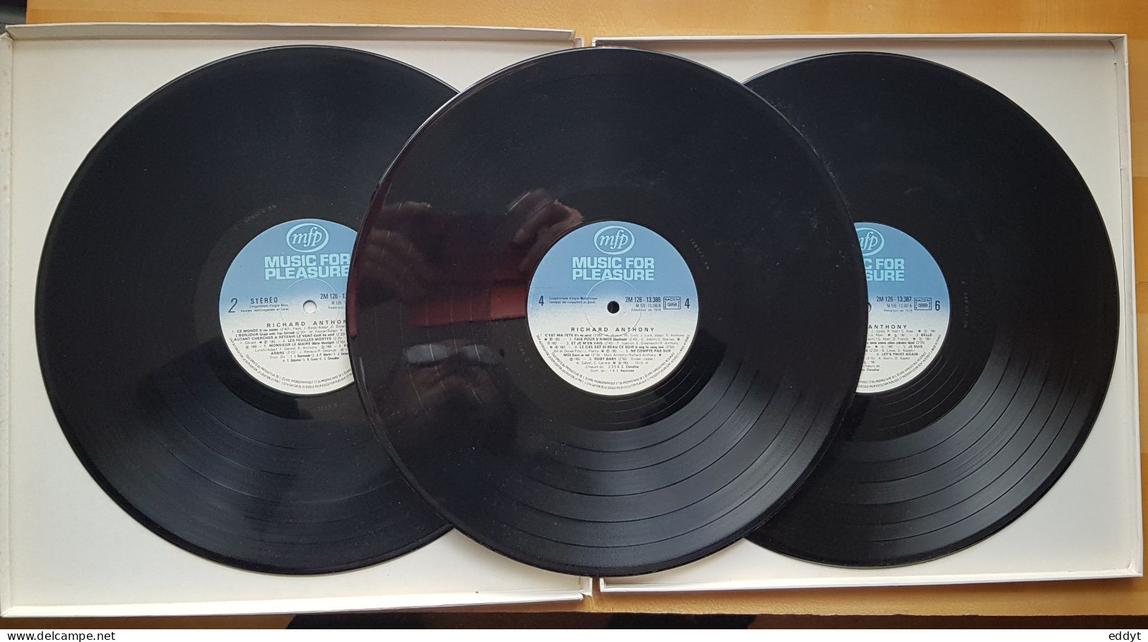 Coffret de 3 DISQUES vinyles  enregistrements originaux  T. 33 -  Richard ANTONY-  TBE