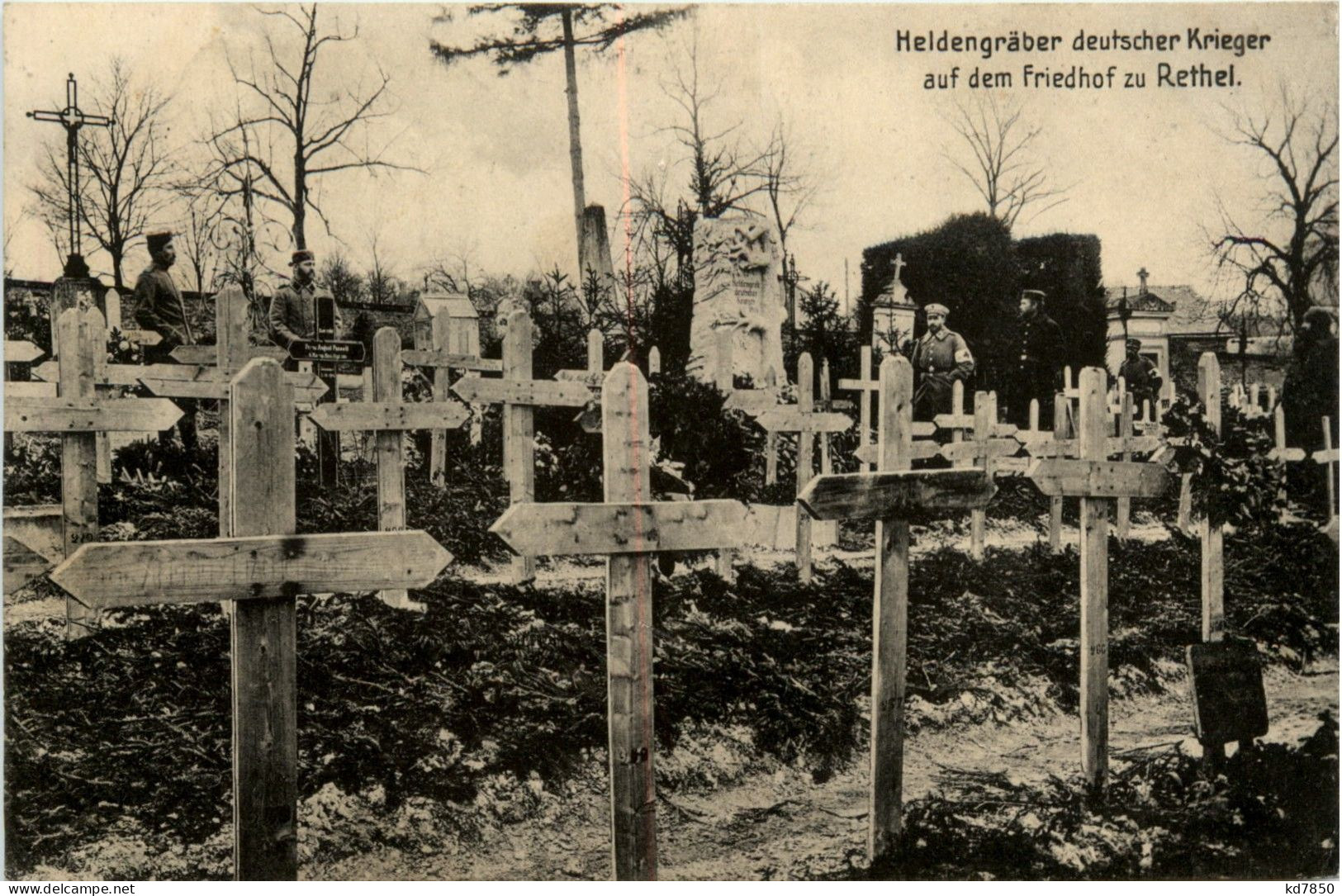 Heldengräber Deutscher Krieger Auf Dem Friedhof Zu Rethel - Feldpost - Cimetières Militaires