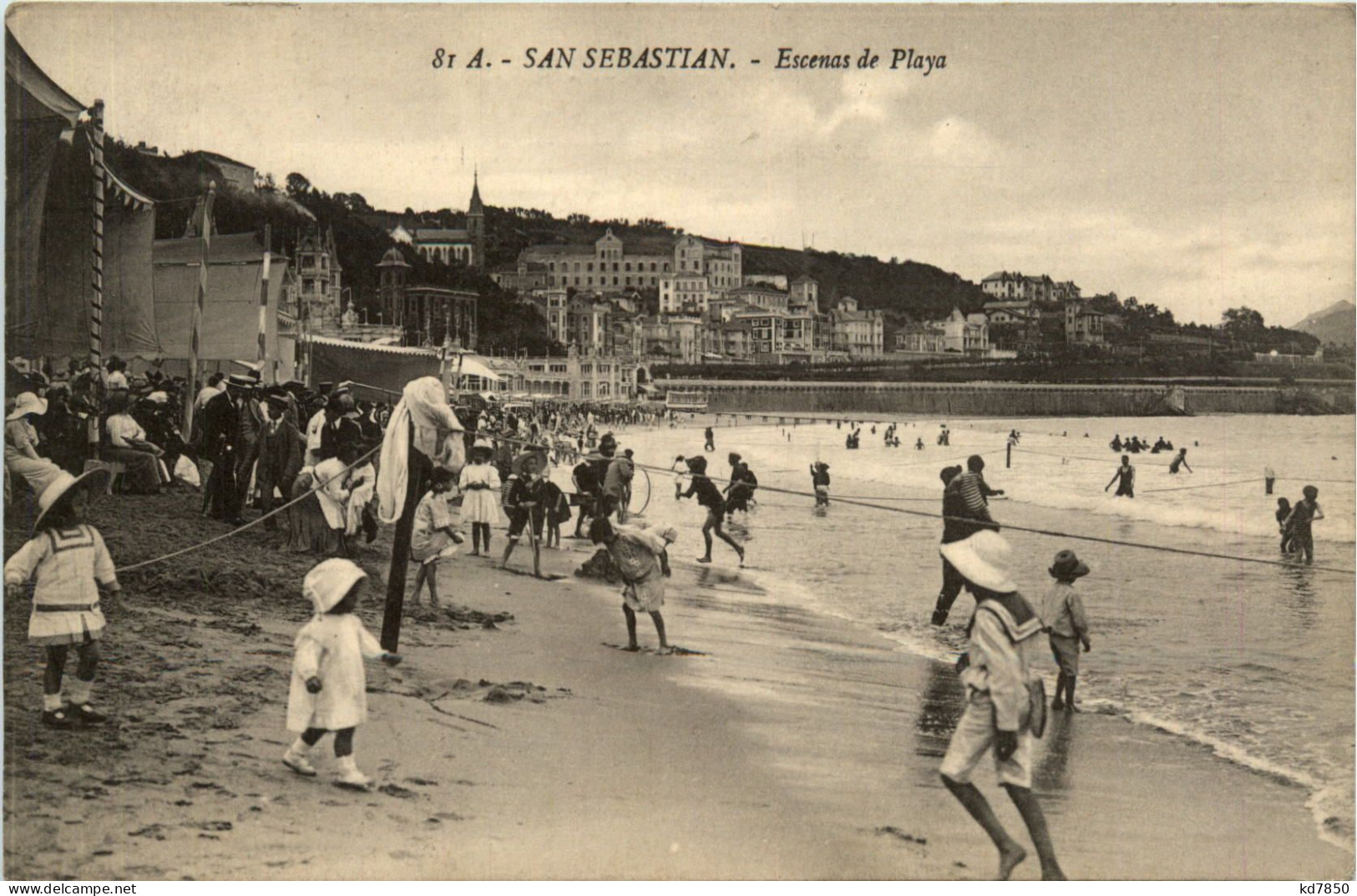 San Sebastian - Escenas De Playa - Guipúzcoa (San Sebastián)