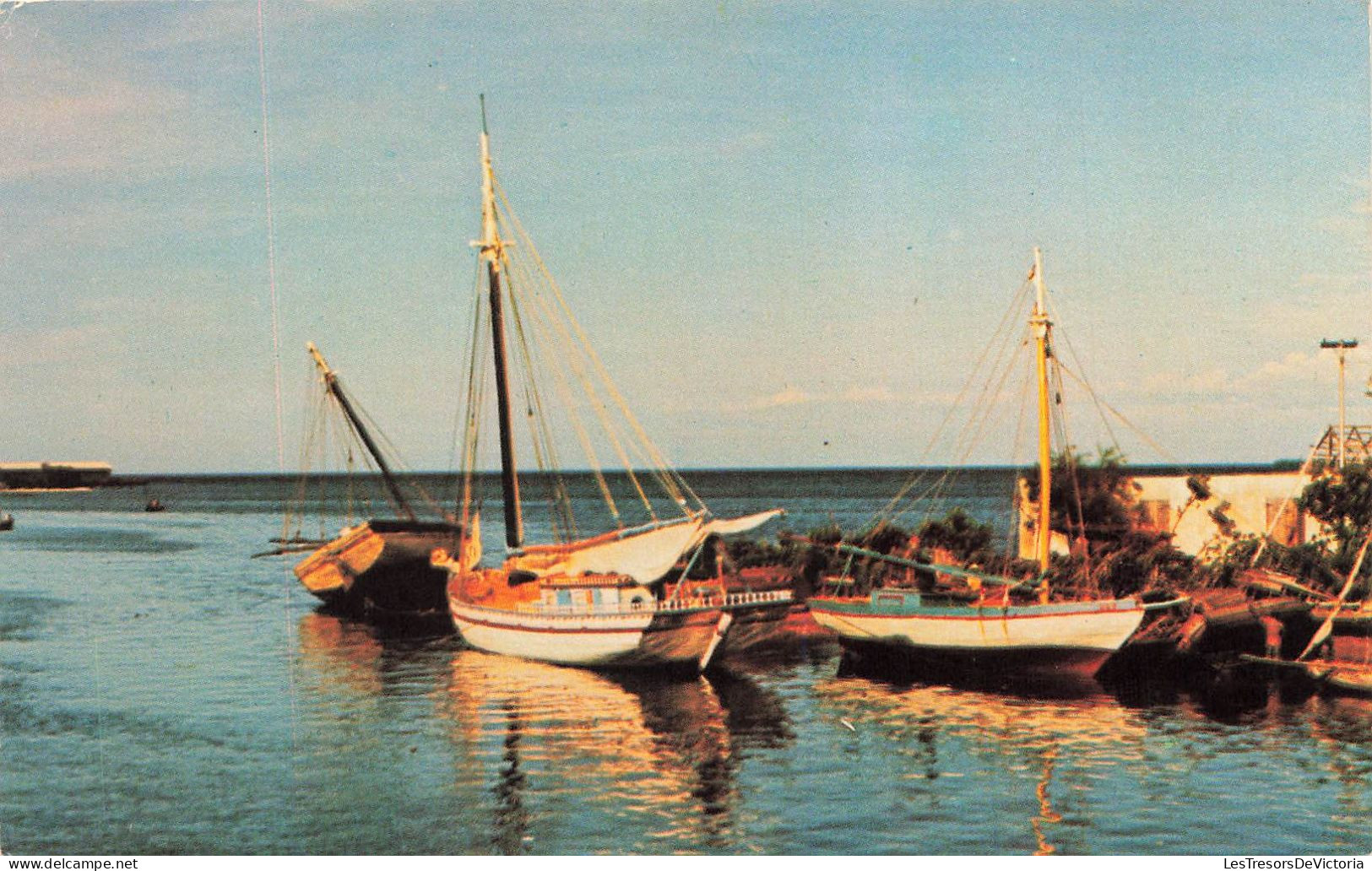 HAITI - A Cap Haitien Dry Dock Keeps The Fishing Fleet In Top Condition - Colorisé - Carte Postale - Haiti