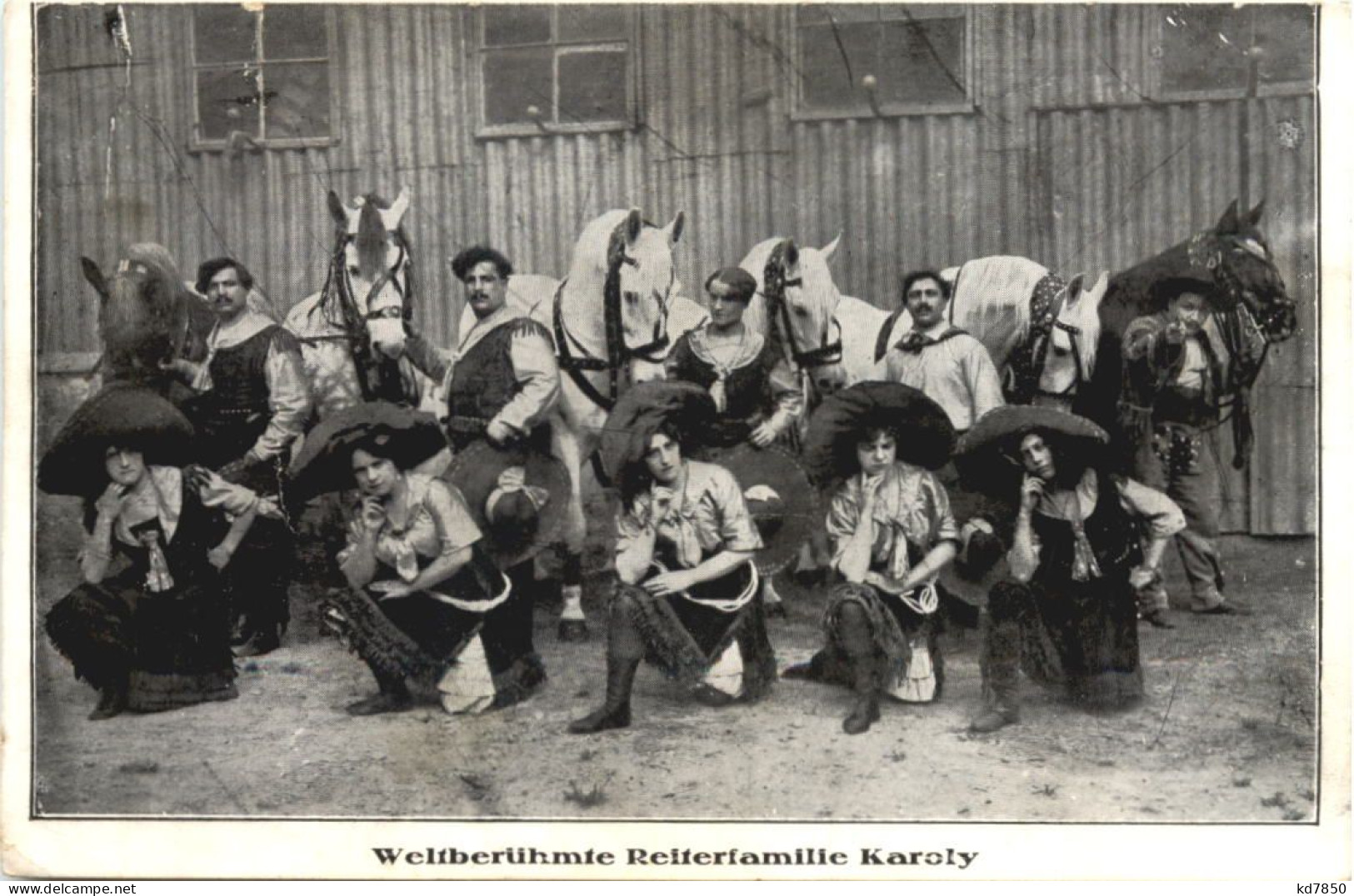 Weltberühmte Reiterfamilie Karoly - Circo