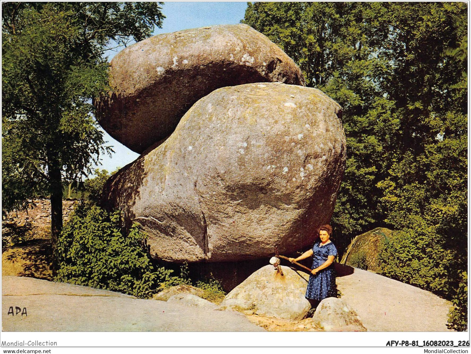 AFYP8-81-0792 - En Parcourant Le SIDOBRE - Tarn - Le Rocher Tremblant De Sept Faux - 900 Tonnes  - Autres & Non Classés