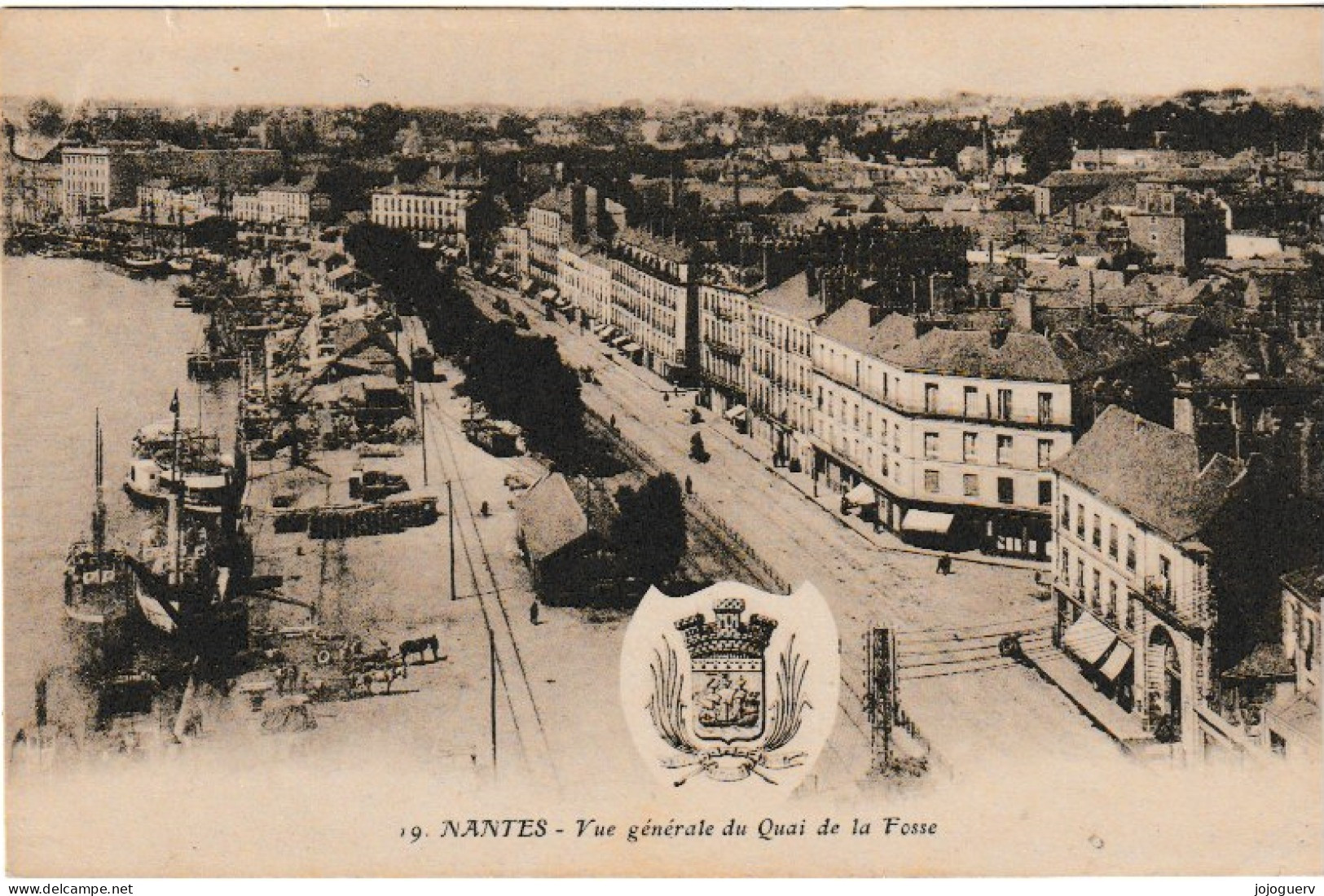 Nantes Vue Générale Du Quai De La Fosse ( écusson Blason En Médaillon - Nantes