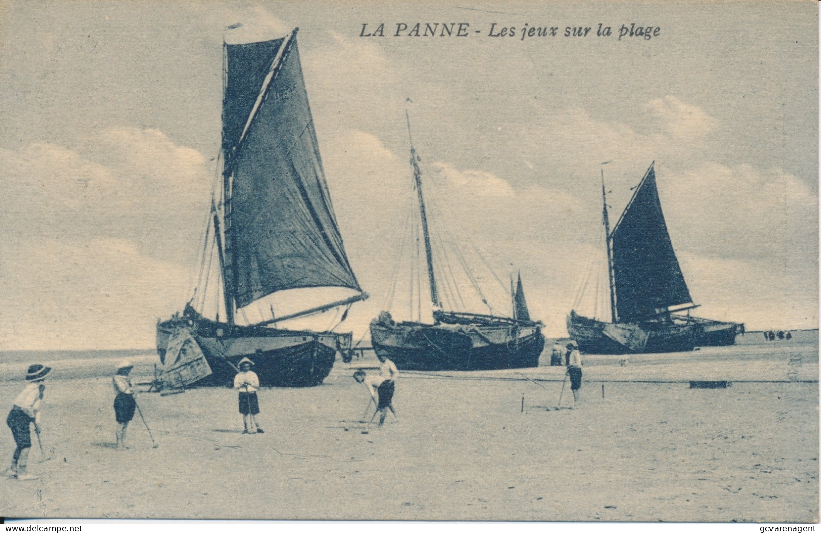 DE PANNE    LES JEUX SUR LA PLAGE                             ZIE AFBEELDINGEN - De Panne