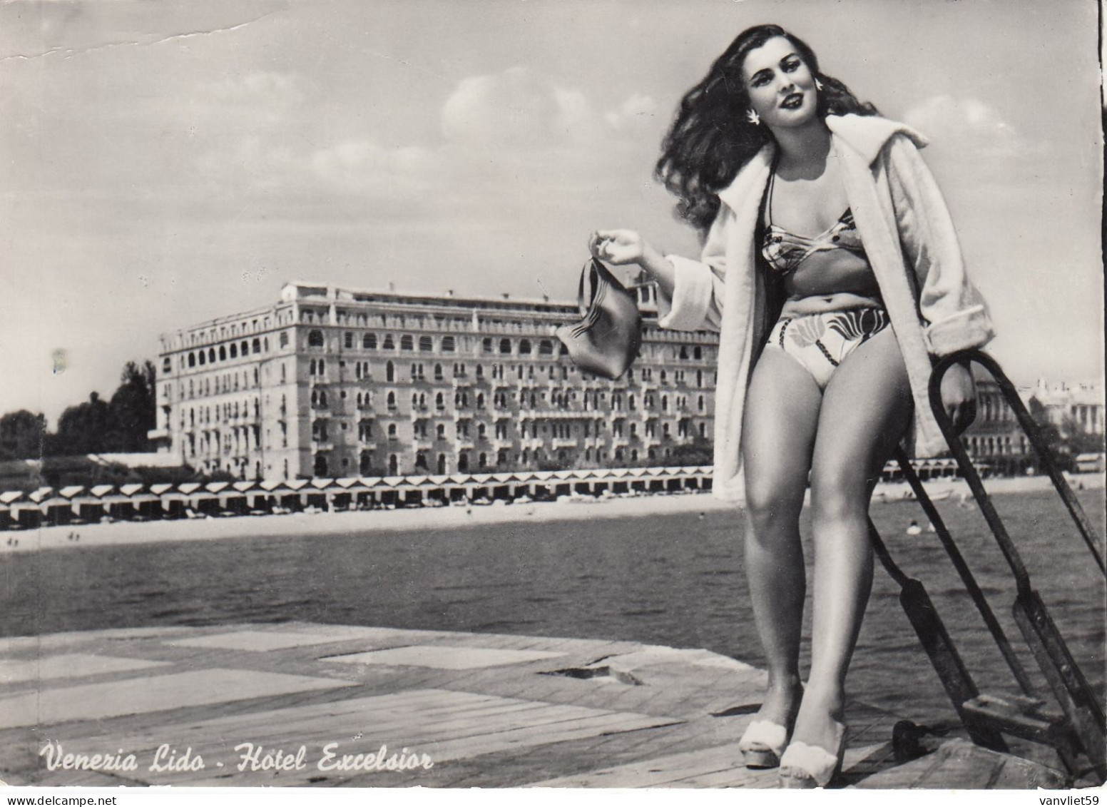 VENEZIA LIDO- HOTEL =EXCELSIOR=PIN-UP-MODELLA -CARTOLINA VERA FOTOGRAFIA VIAGGIATA IL 30-4-1956 - Venezia (Venedig)