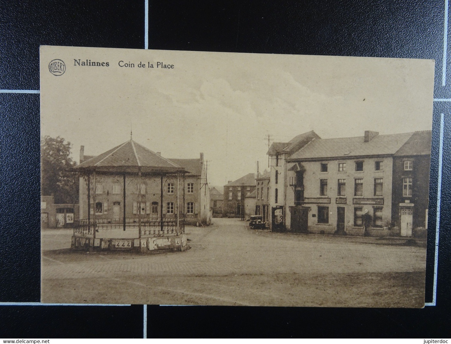 Nalinnes Coin De La Place - Ham-sur-Heure-Nalinnes